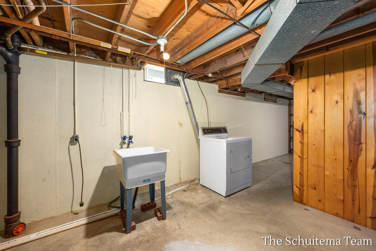 1824 Blandford Avenue, Wyoming, MI, 49519-1234