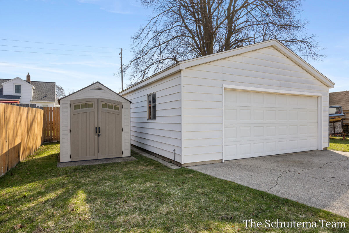 1824 Blandford Avenue, Wyoming, MI, 49519-1234