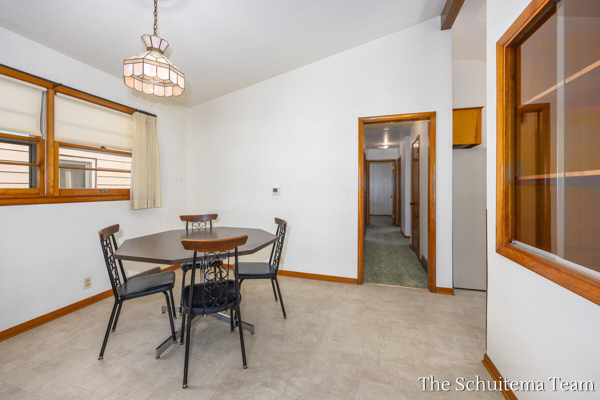 1824 Blandford Avenue, Wyoming, MI, 49519-1234