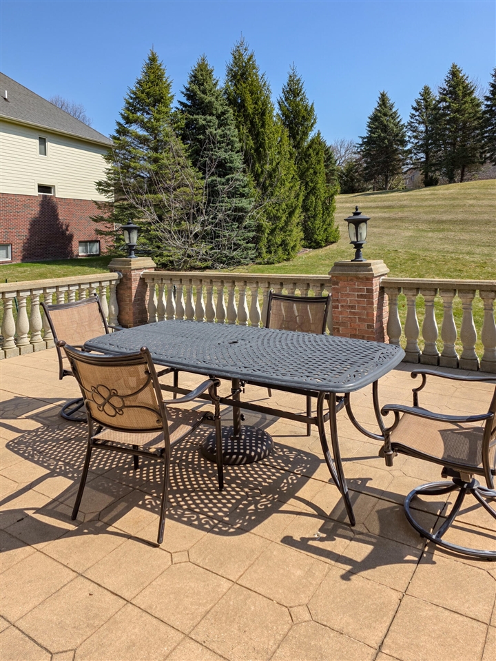 1053 Autumnview Court, Rochester, MI, 48307-6059