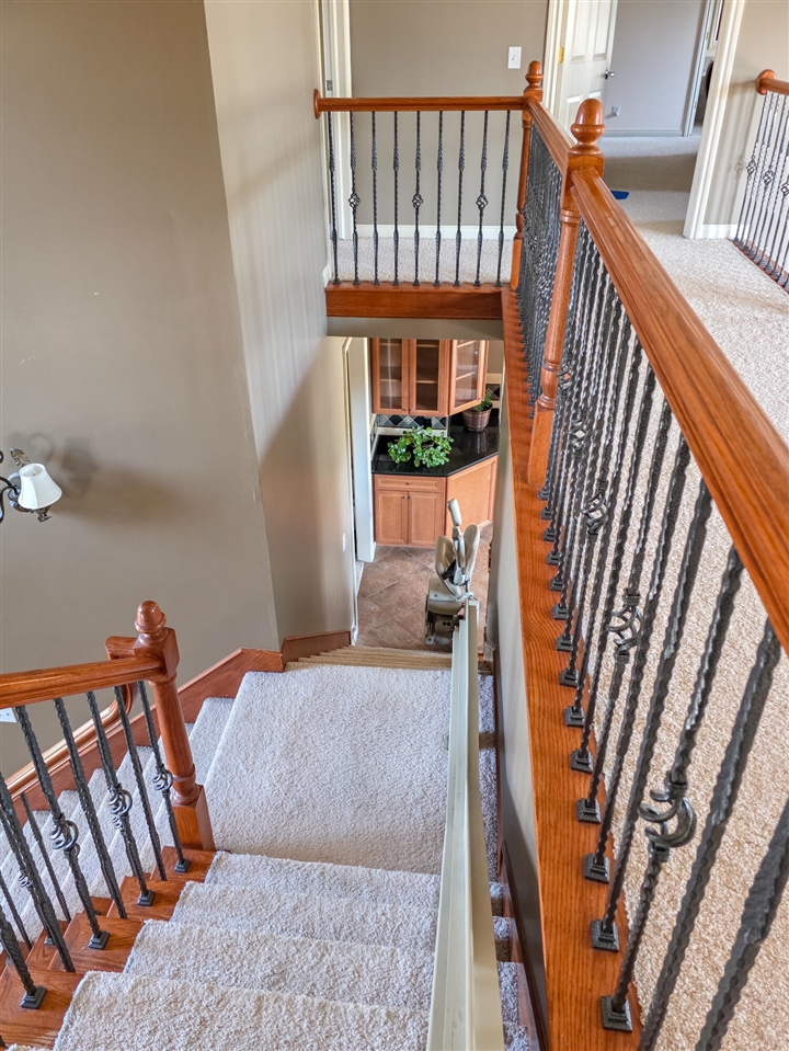 1053 Autumnview Court, Rochester, MI, 48307-6059