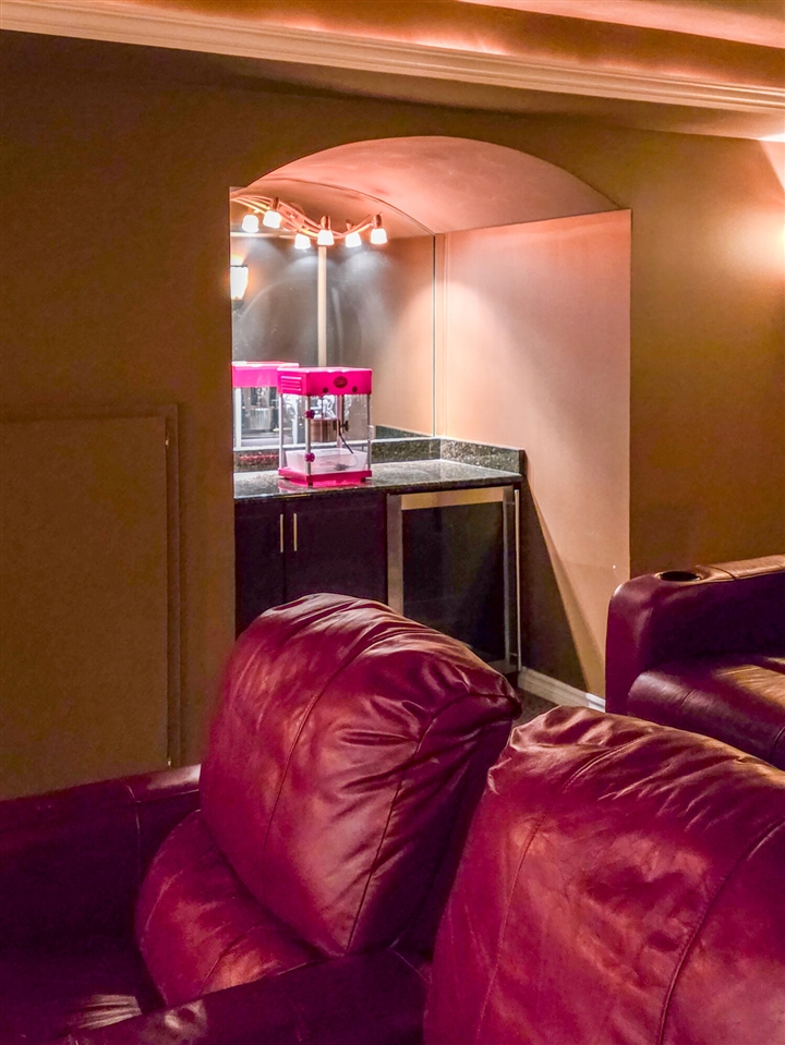 1053 Autumnview Court, Rochester, MI, 48307-6059