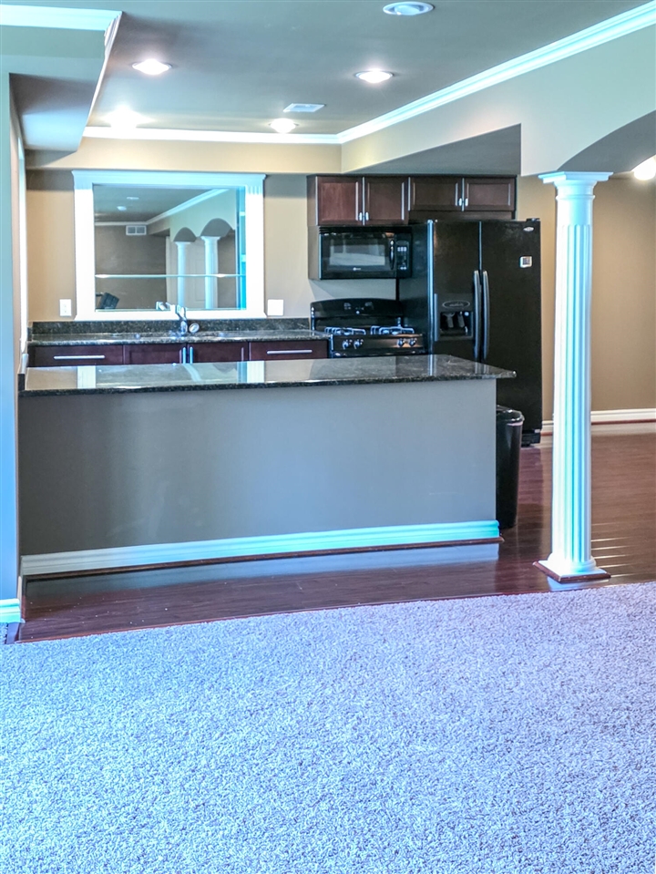 1053 Autumnview Court, Rochester, MI, 48307-6059