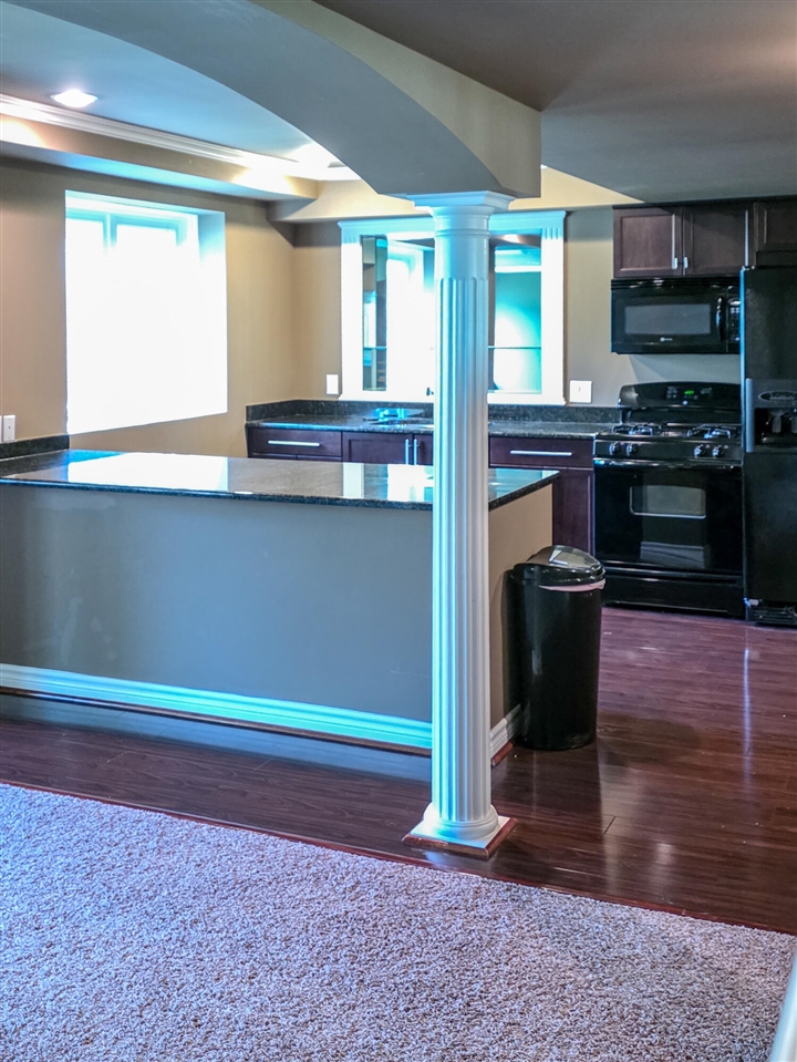 1053 Autumnview Court, Rochester, MI, 48307-6059