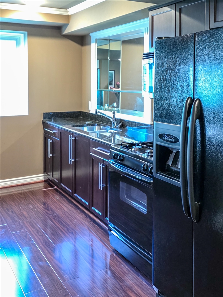 1053 Autumnview Court, Rochester, MI, 48307-6059