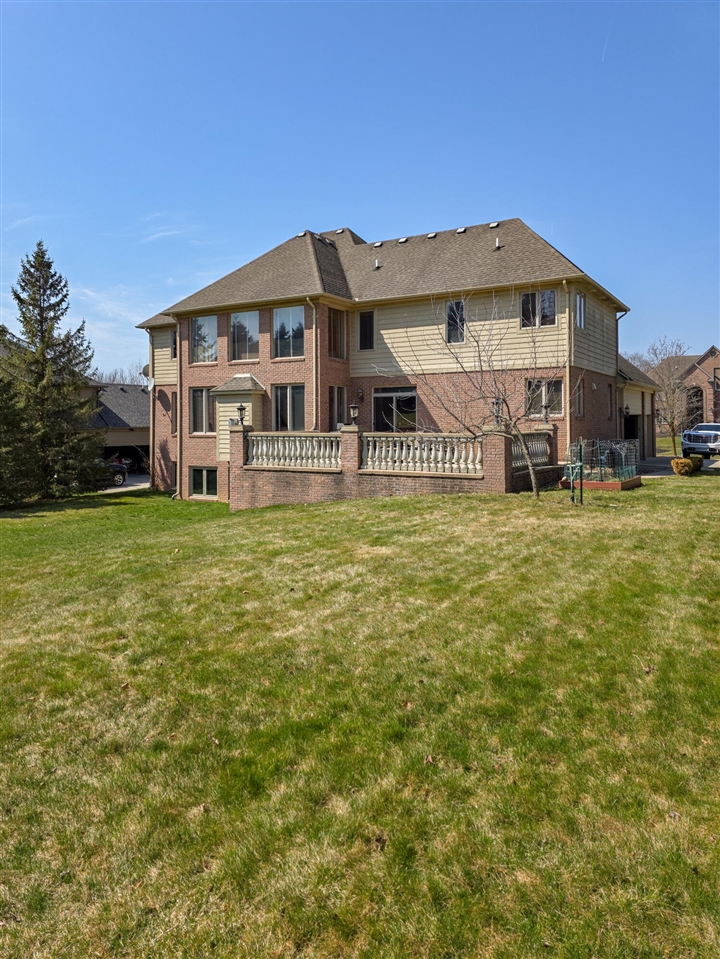 1053 Autumnview Court, Rochester, MI, 48307-6059