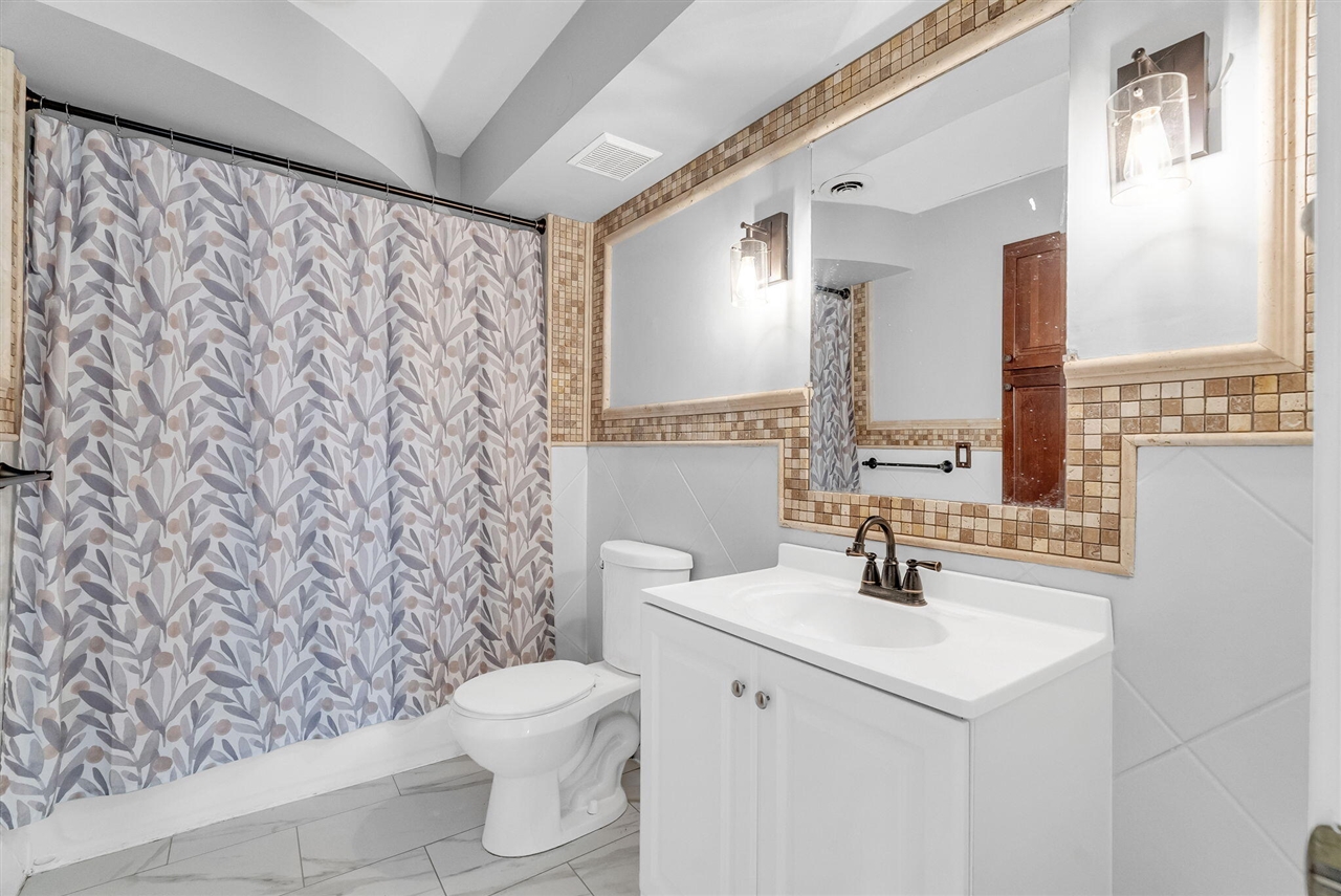 27340 Telstar Street, Chesterfield, MI, 48051-3142