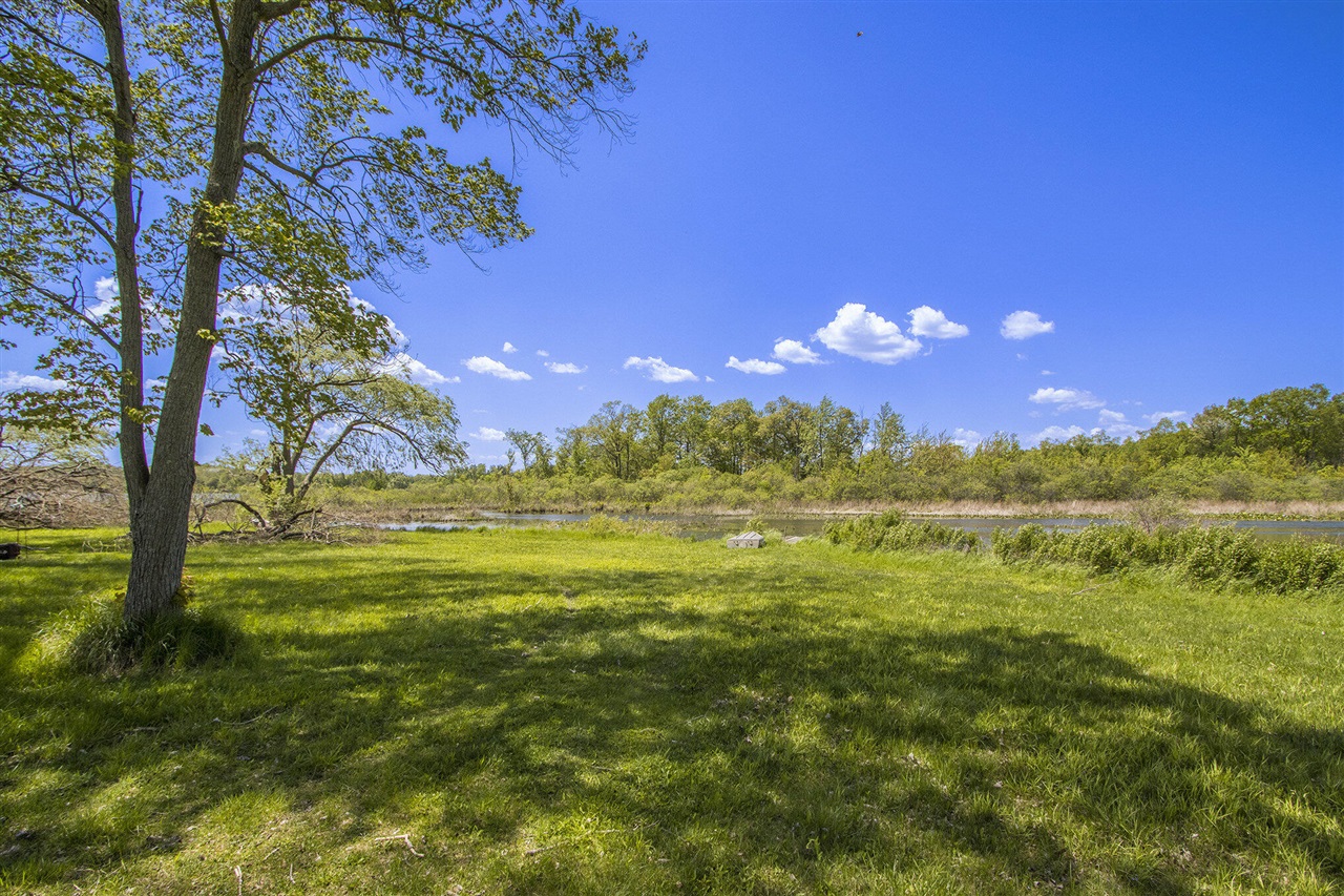 277 Lakeside Drive, Delton, MI, 49046