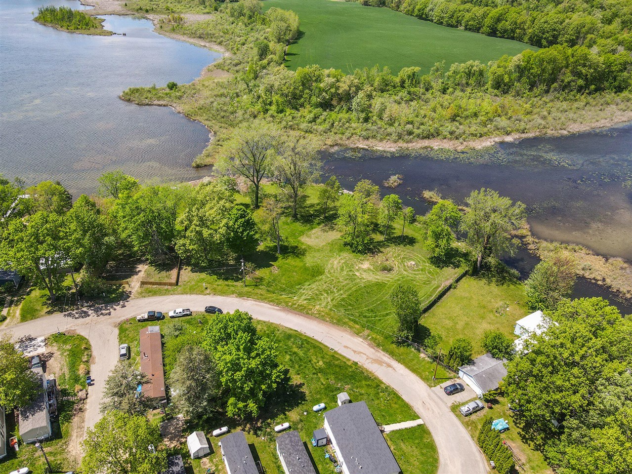 277 Lakeside Drive, Delton, MI, 49046