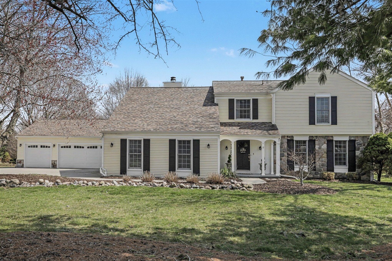 5589 Tanglewood Drive, Ann Arbor, MI, 48105-9549