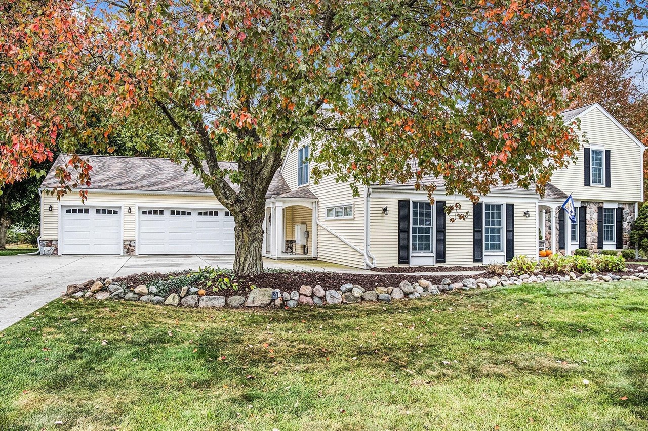 5589 Tanglewood Drive, Ann Arbor, MI, 48105-9549