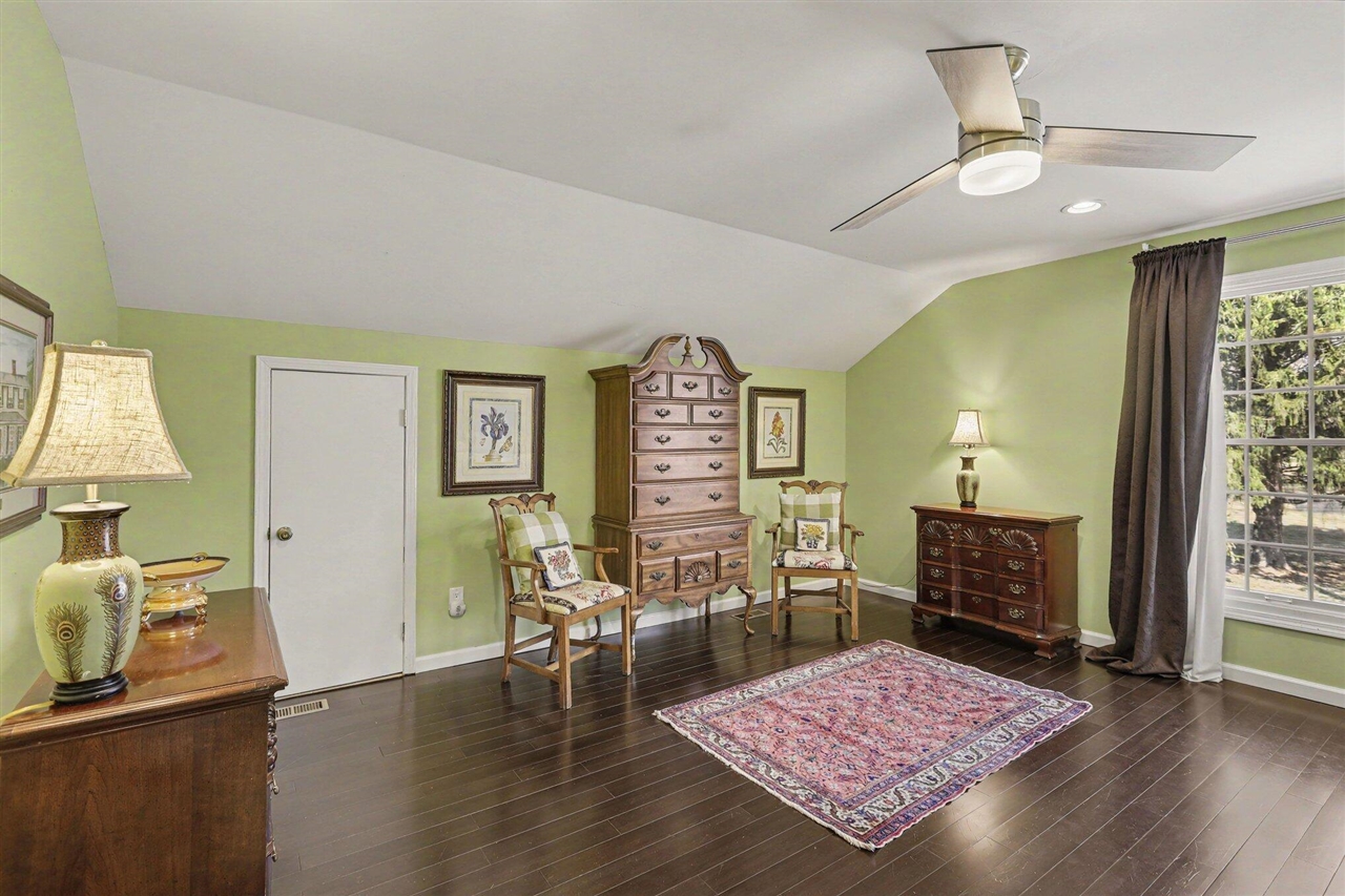 5589 Tanglewood Drive, Ann Arbor, MI, 48105-9549