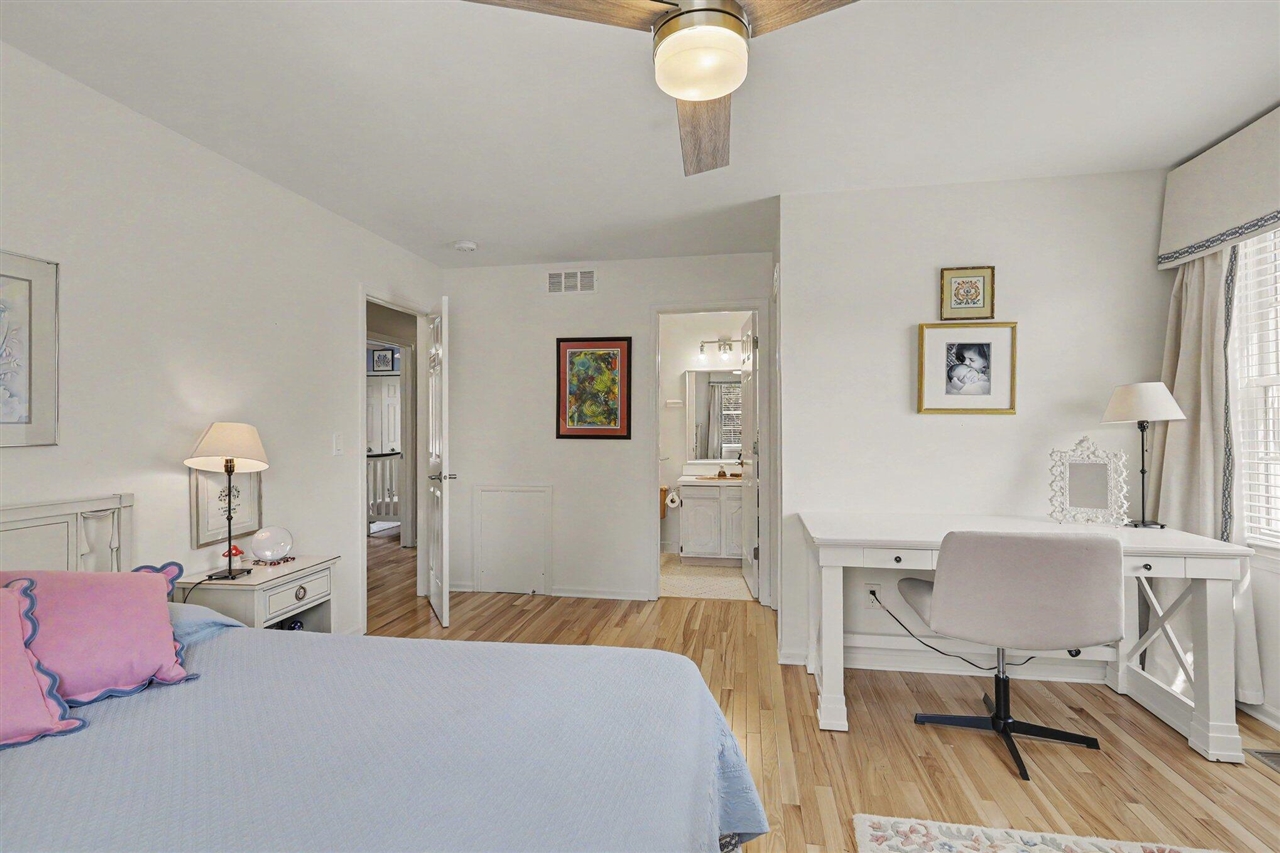 5589 Tanglewood Drive, Ann Arbor, MI, 48105-9549