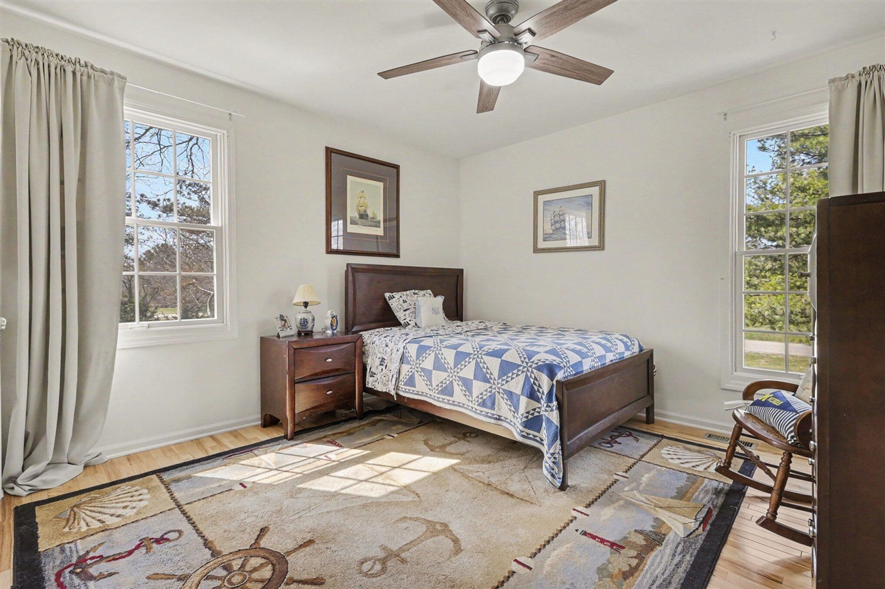 5589 Tanglewood Drive, Ann Arbor, MI, 48105-9549