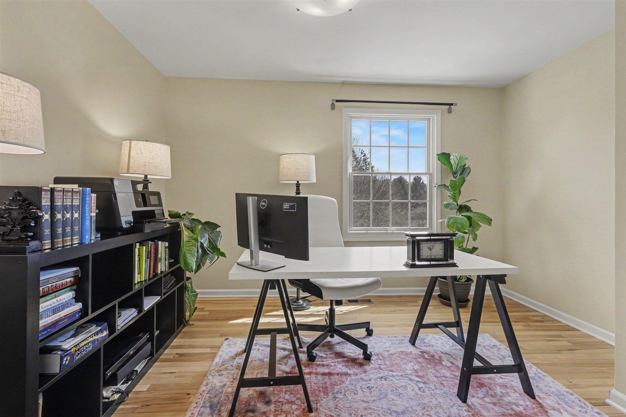 5589 Tanglewood Drive, Ann Arbor, MI, 48105-9549