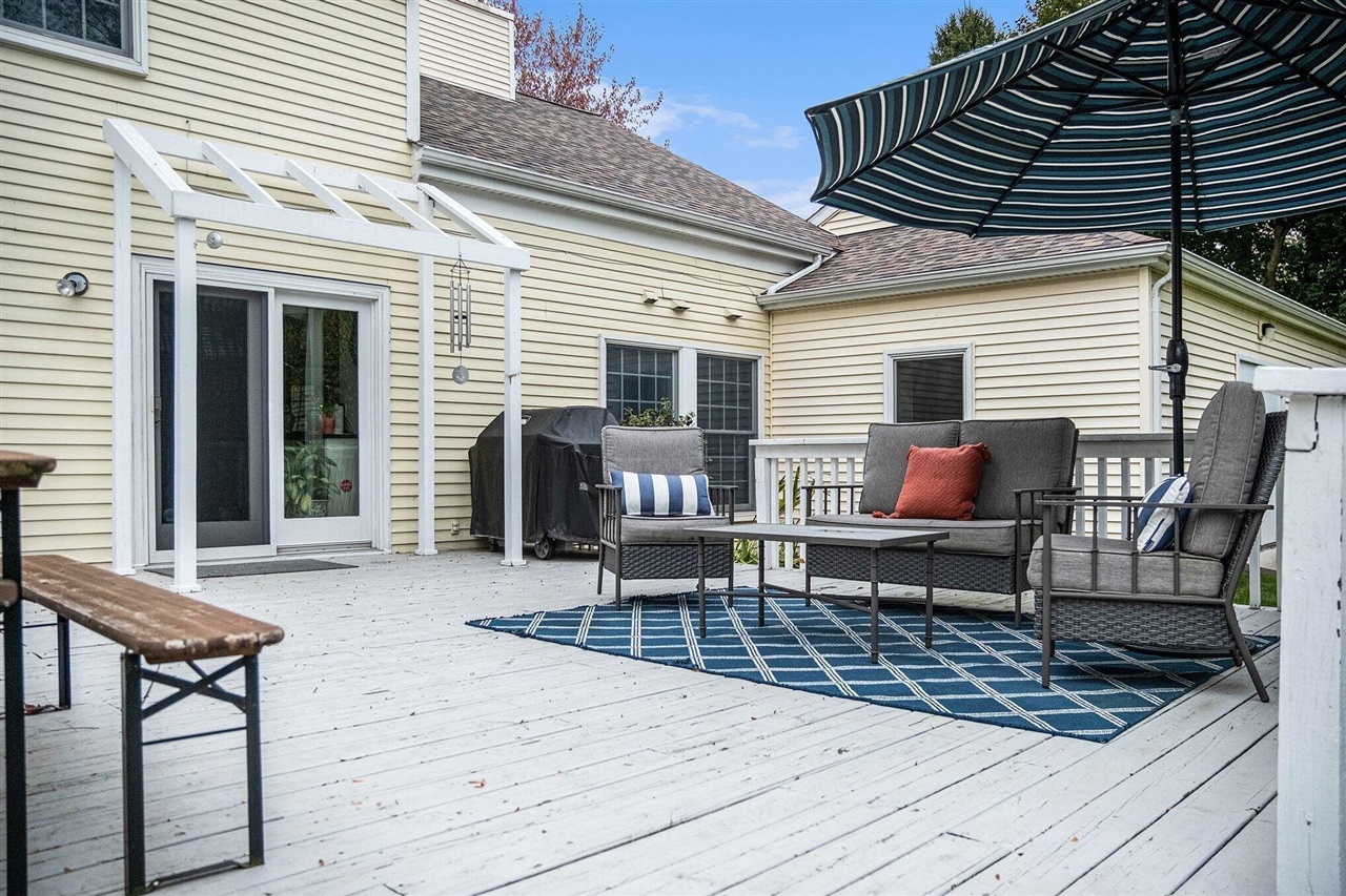 5589 Tanglewood Drive, Ann Arbor, MI, 48105-9549