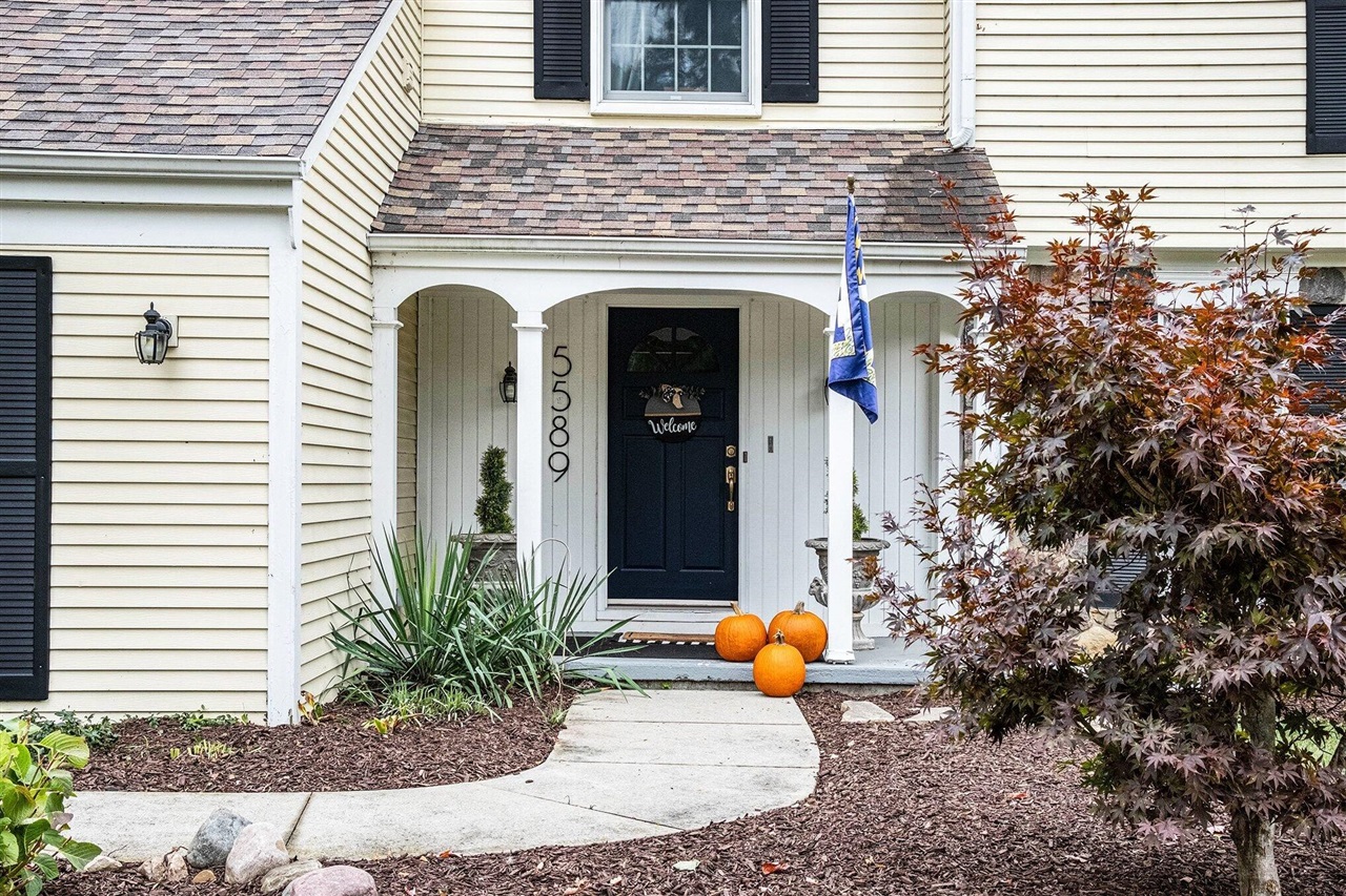 5589 Tanglewood Drive, Ann Arbor, MI, 48105-9549