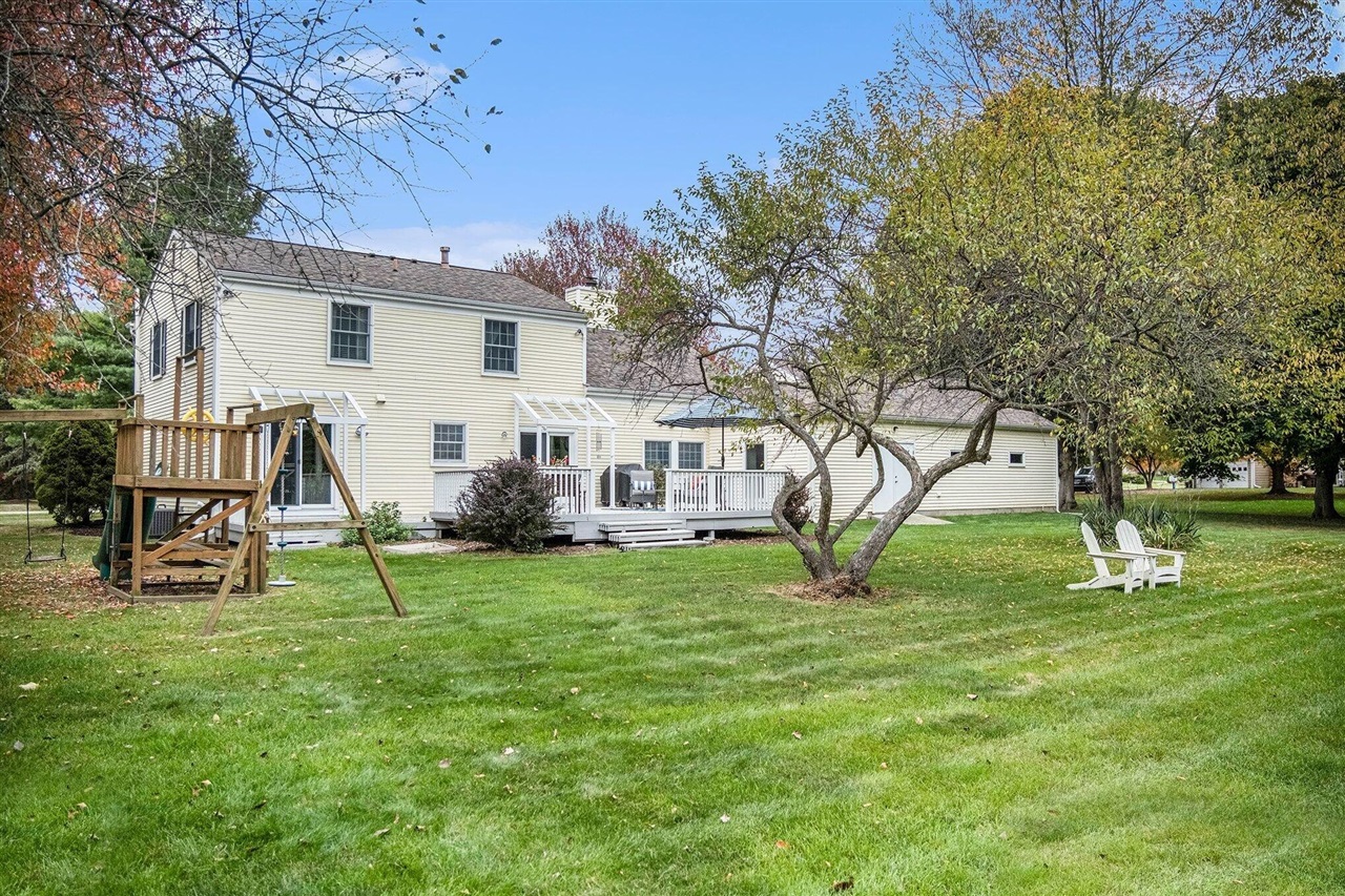 5589 Tanglewood Drive, Ann Arbor, MI, 48105-9549