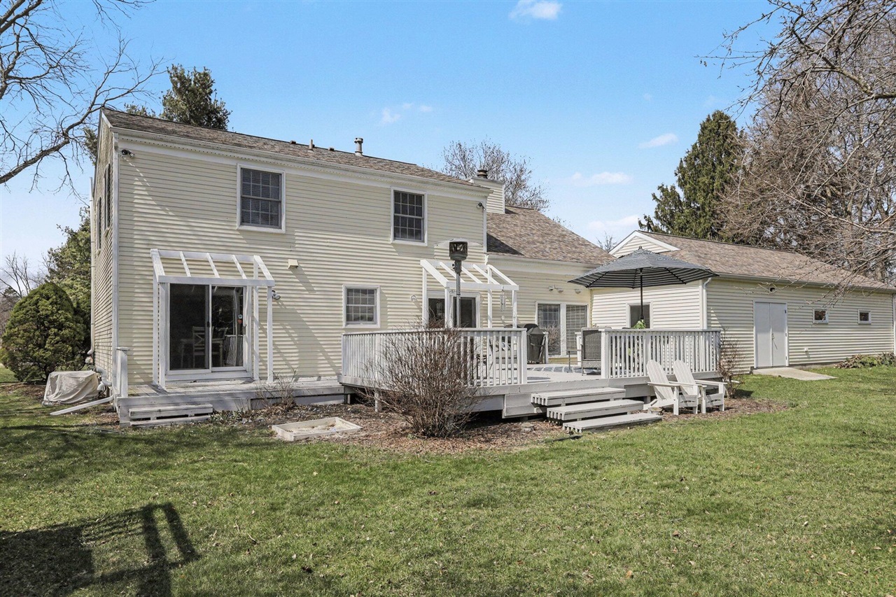 5589 Tanglewood Drive, Ann Arbor, MI, 48105-9549