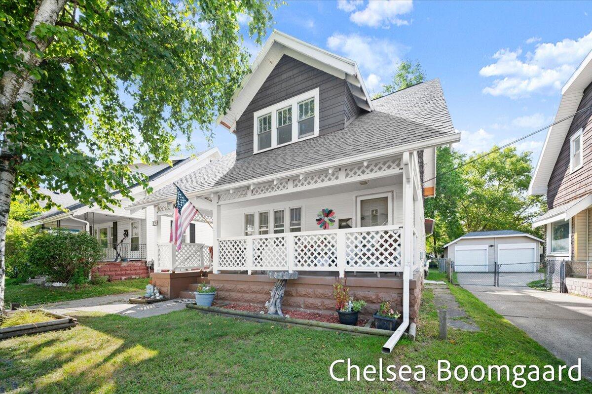 22 Elmwood Street, Grand Rapids, MI, 49505