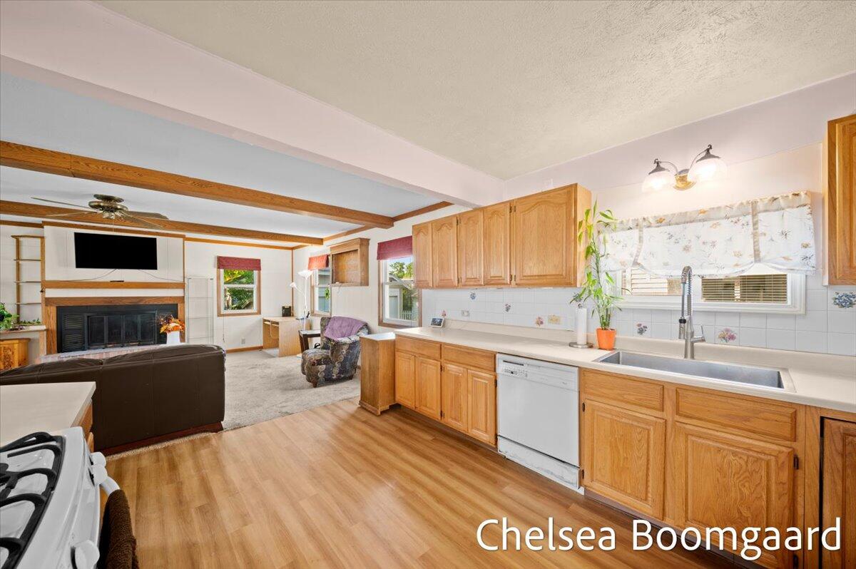 22 Elmwood Street, Grand Rapids, MI, 49505