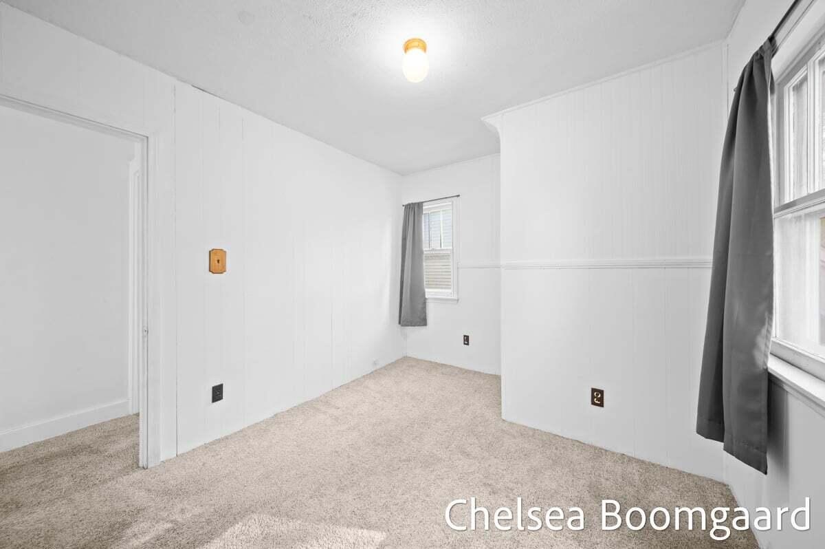 22 Elmwood Street, Grand Rapids, MI, 49505