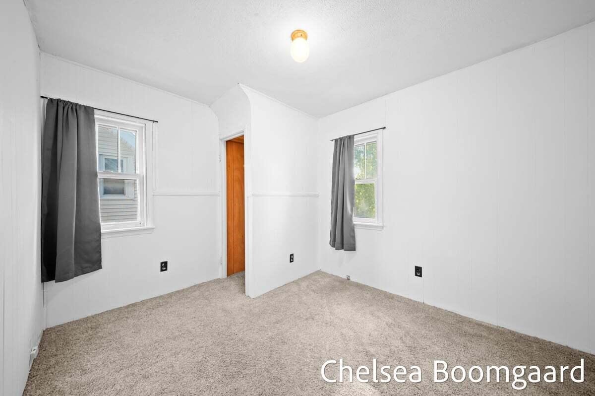 22 Elmwood Street, Grand Rapids, MI, 49505