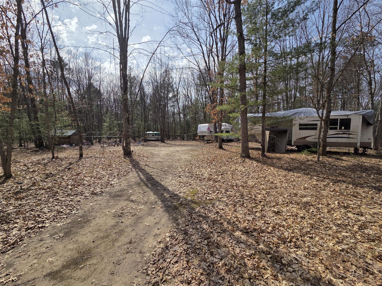 00 6 Mile Road, Irons, MI, 49644