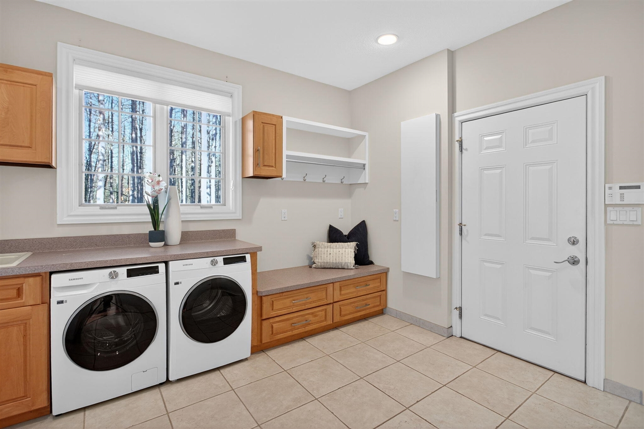 7176 Sanctuary Drive, Jackson, MI, 49201-7652