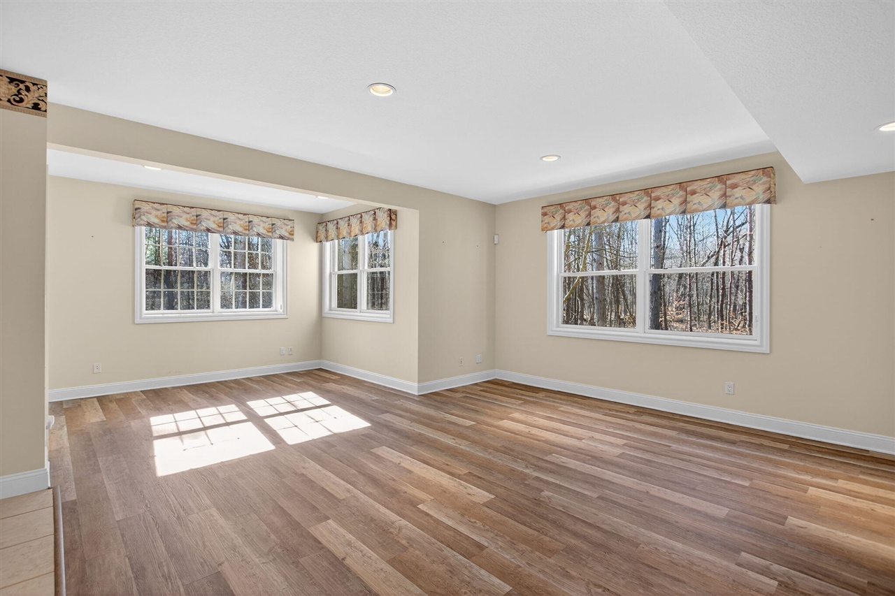 7176 Sanctuary Drive, Jackson, MI, 49201-7652