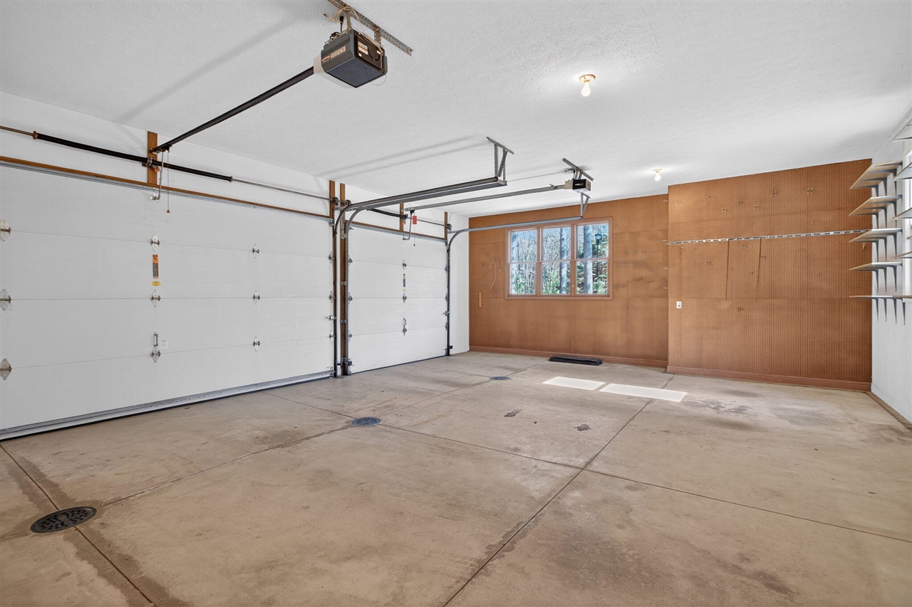 7176 Sanctuary Drive, Jackson, MI, 49201-7652