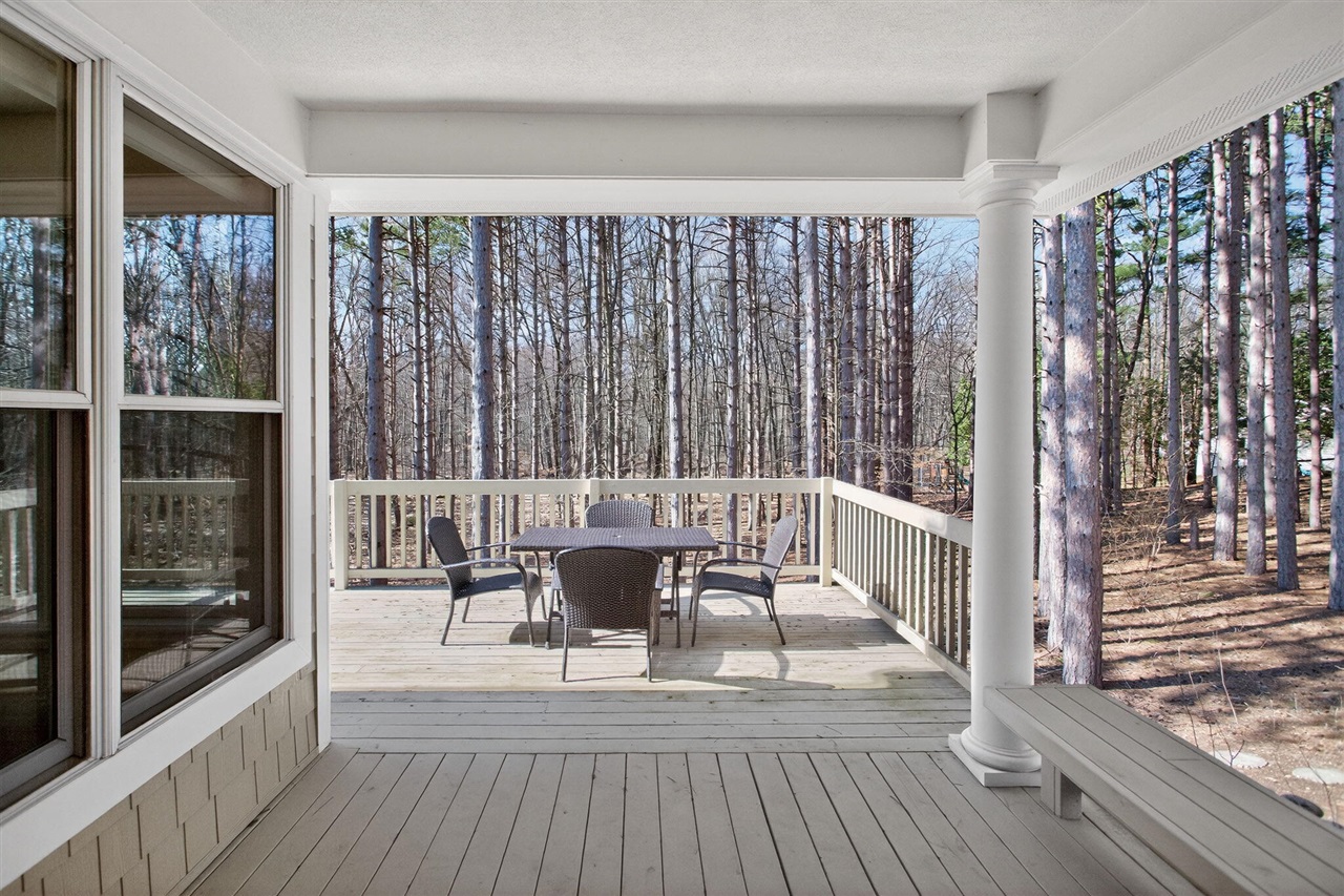 7176 Sanctuary Drive, Jackson, MI, 49201-7652
