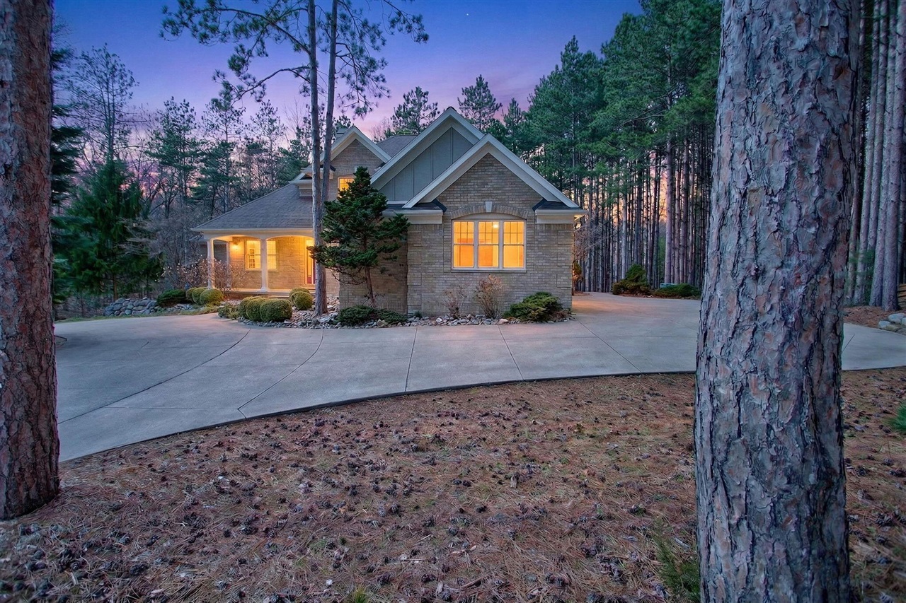 7176 Sanctuary Drive, Jackson, MI, 49201-7652
