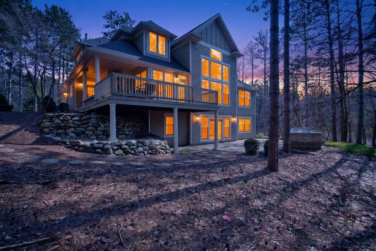 7176 Sanctuary Drive, Jackson, MI, 49201-7652