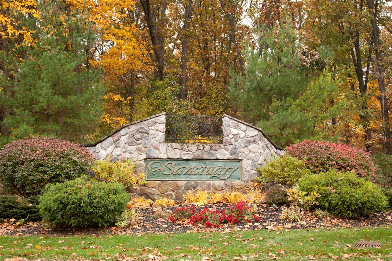 7176 Sanctuary Drive, Jackson, MI, 49201-7652