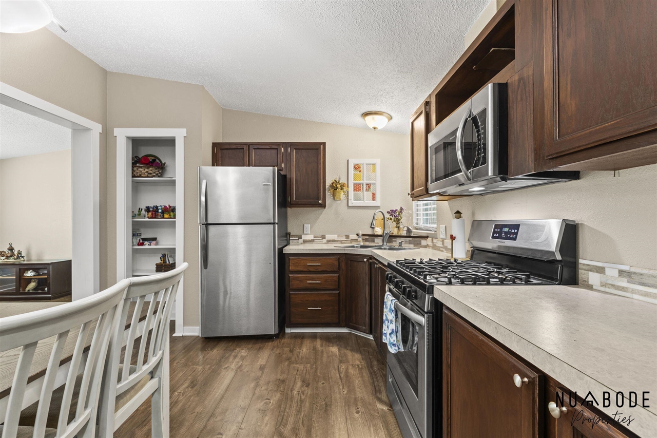 8120 Cheyenne Drive, Howard City, MI, 49329-9368