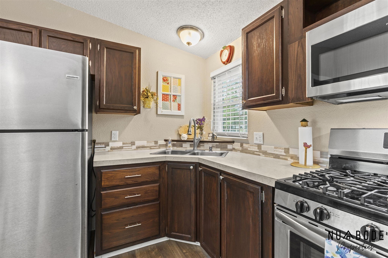 8120 Cheyenne Drive, Howard City, MI, 49329-9368