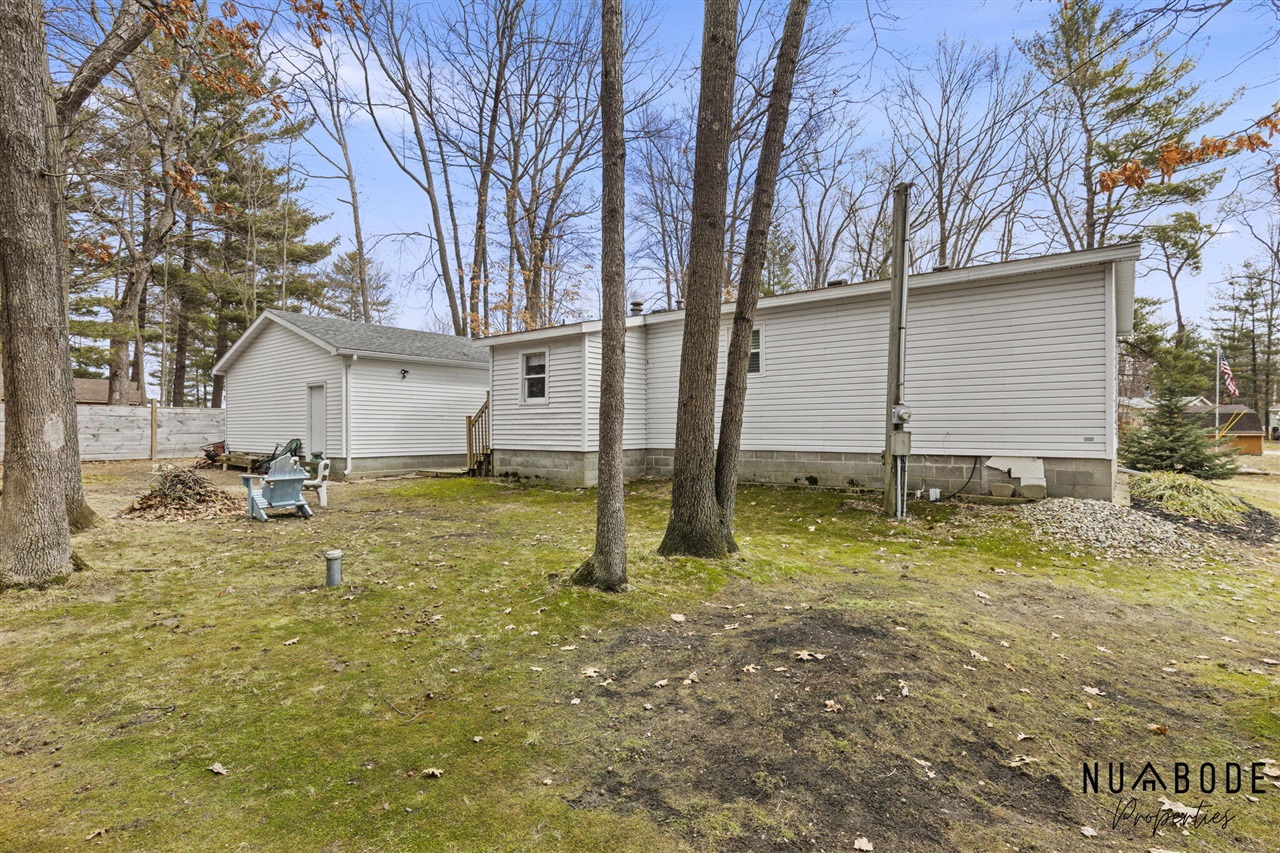 8120 Cheyenne Drive, Howard City, MI, 49329-9368