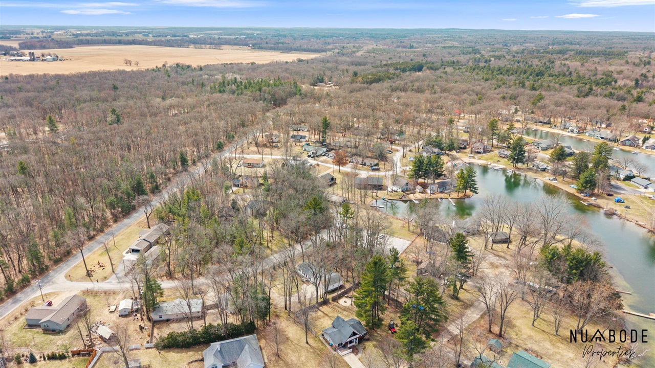 8120 Cheyenne Drive, Howard City, MI, 49329-9368