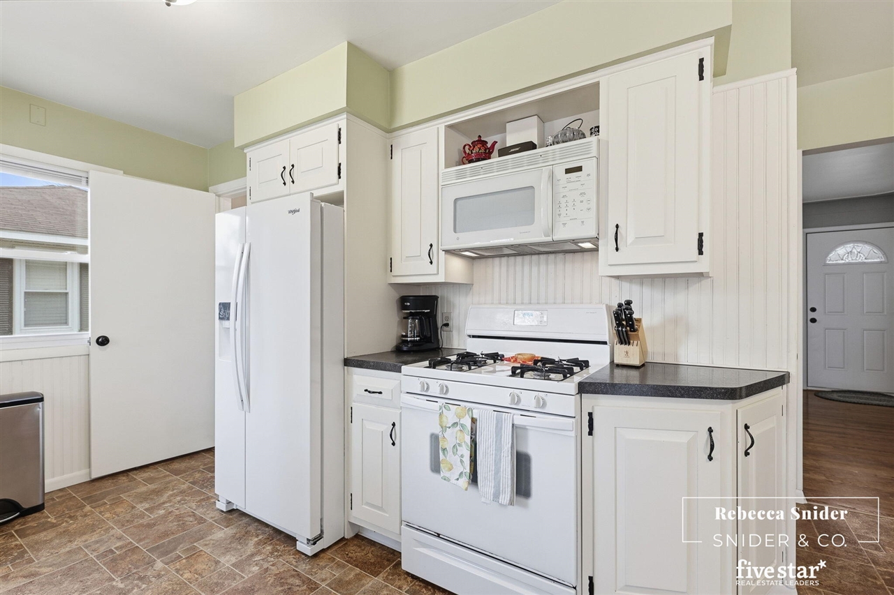 4108 Herman Avenue, Wyoming, MI, 49509-4447