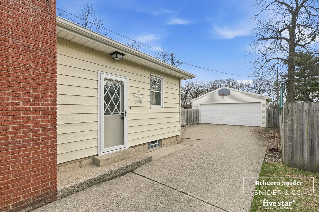 4108 Herman Avenue, Wyoming, MI, 49509-4447