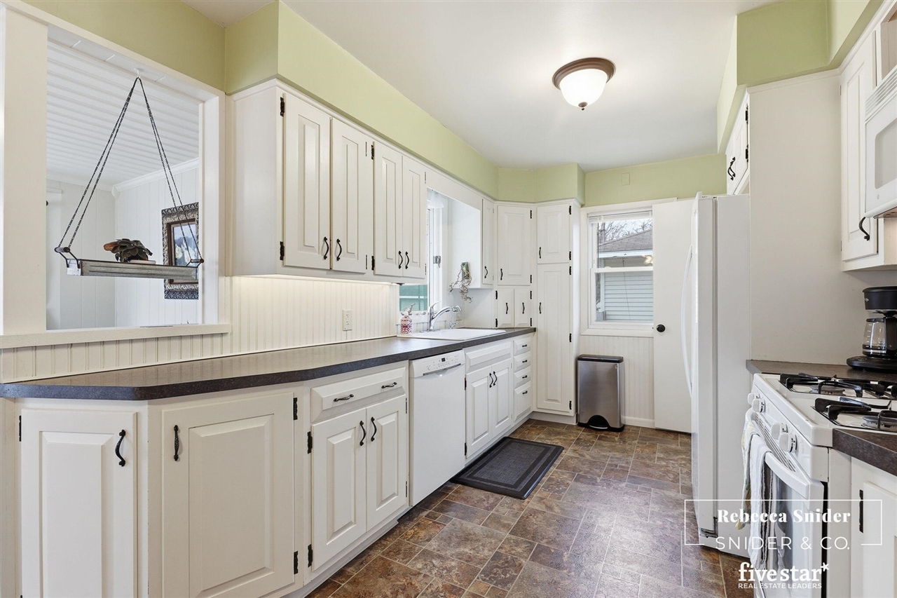 4108 Herman Avenue, Wyoming, MI, 49509-4447