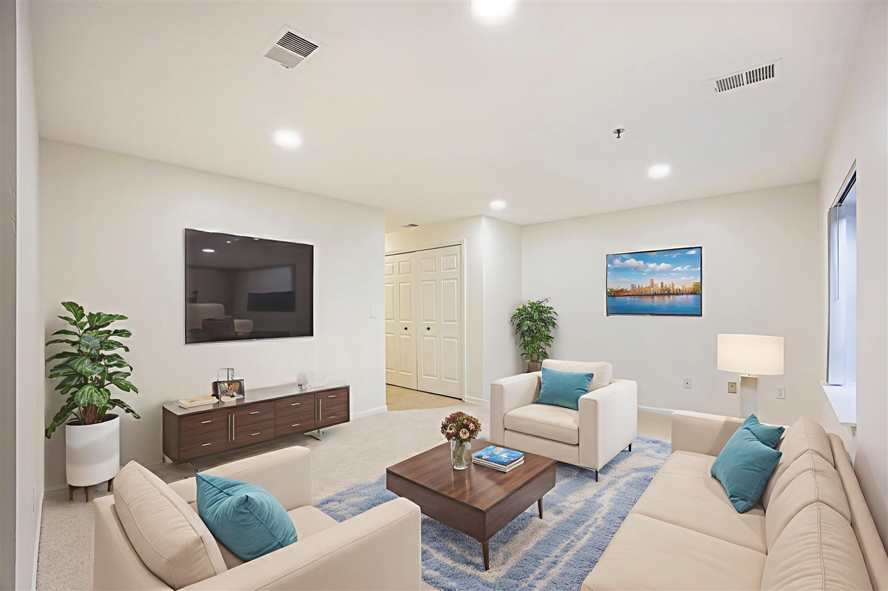 43014 Strand Drive, Sterling Heights, MI, 48313-2752