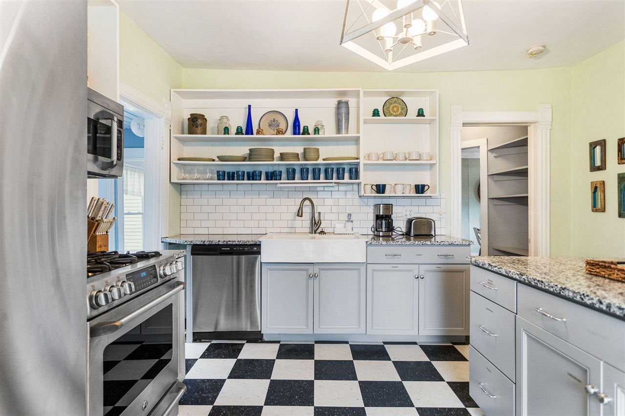 2135 68th Street, Fennville, MI, 49408-8604