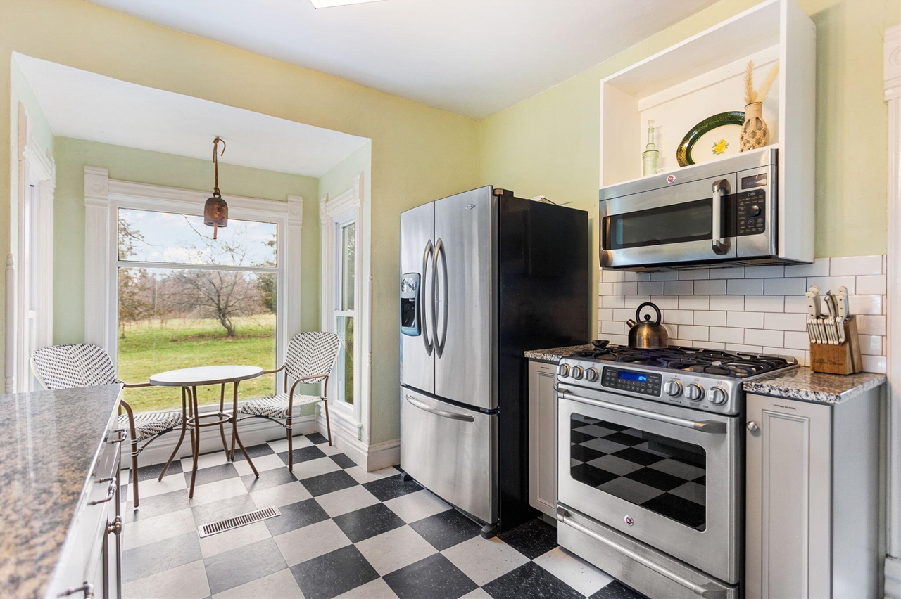 2135 68th Street, Fennville, MI, 49408-8604