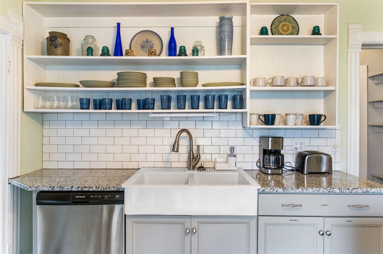 2135 68th Street, Fennville, MI, 49408-8604