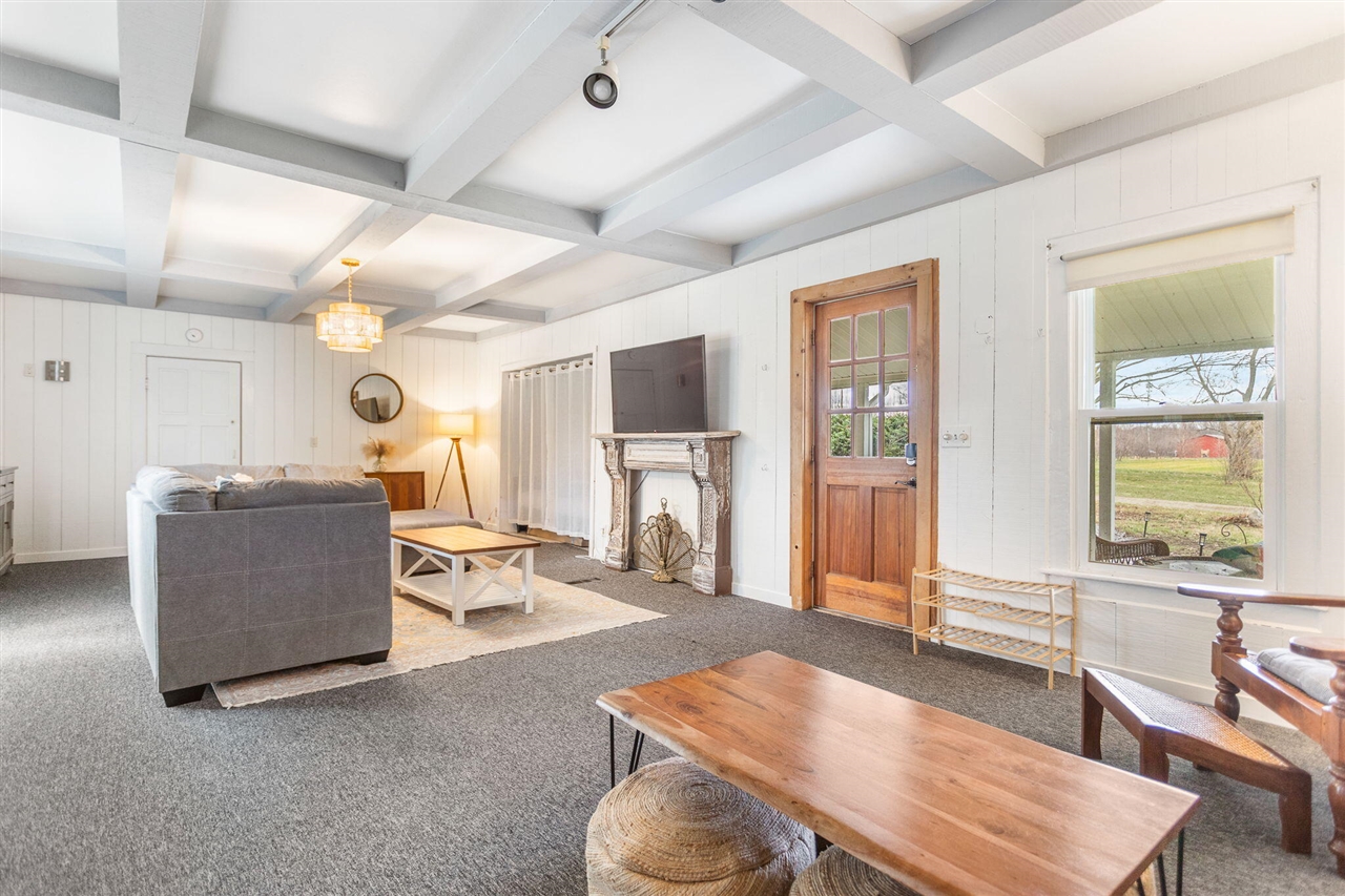 2135 68th Street, Fennville, MI, 49408-8604