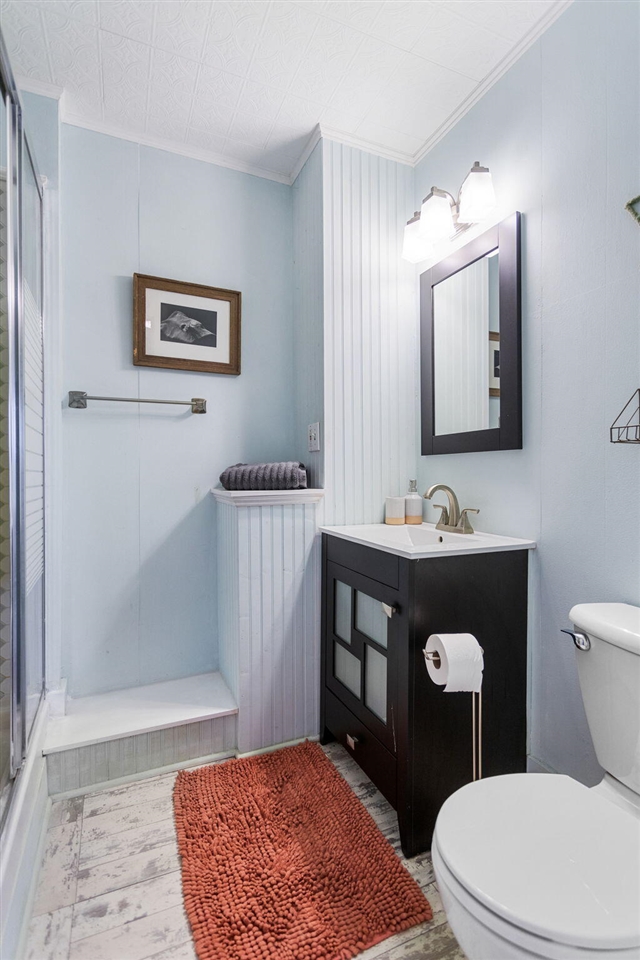 2135 68th Street, Fennville, MI, 49408-8604