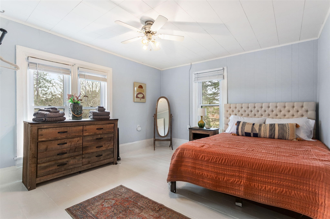 2135 68th Street, Fennville, MI, 49408-8604