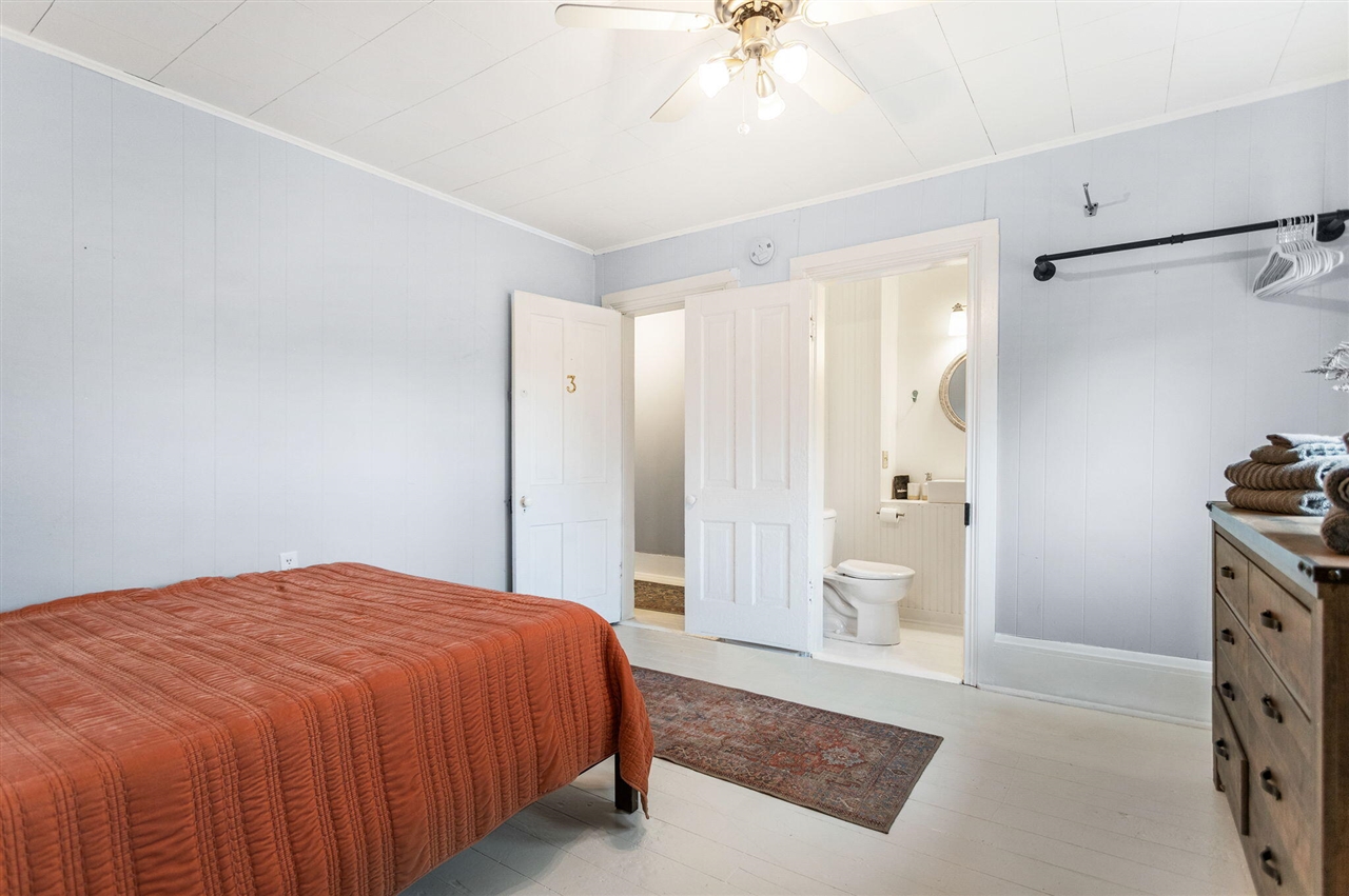 2135 68th Street, Fennville, MI, 49408-8604